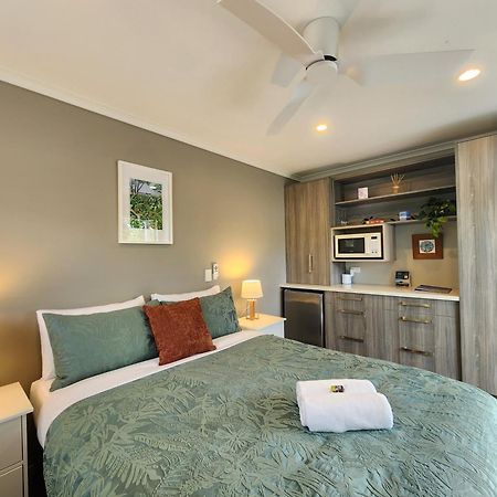Отель Hahei Getaway Rua Экстерьер фото